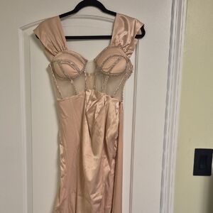 Fashion Nova Satin Chemise in Cream